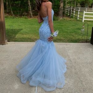 Elegant Blue Lace Evening Gown